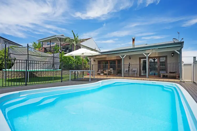 105 Garden Grove Parade, Adamstown Heights NSW 2289