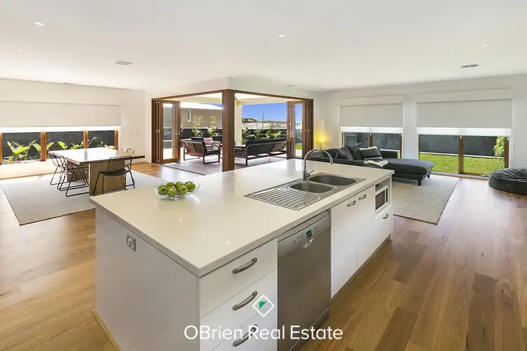 16 Astall Street, Carrum Downs VIC 3201