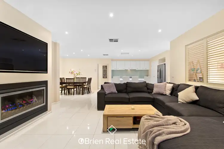 Second view of Homely house listing, 8 Commonwealth Terrace, Sandhurst VIC 3977