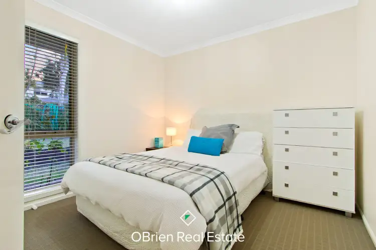 Fifth view of Homely house listing, 8 Commonwealth Terrace, Sandhurst VIC 3977