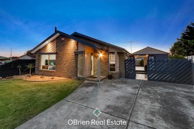 24 Andrea Crescent, Cranbourne North VIC 3977