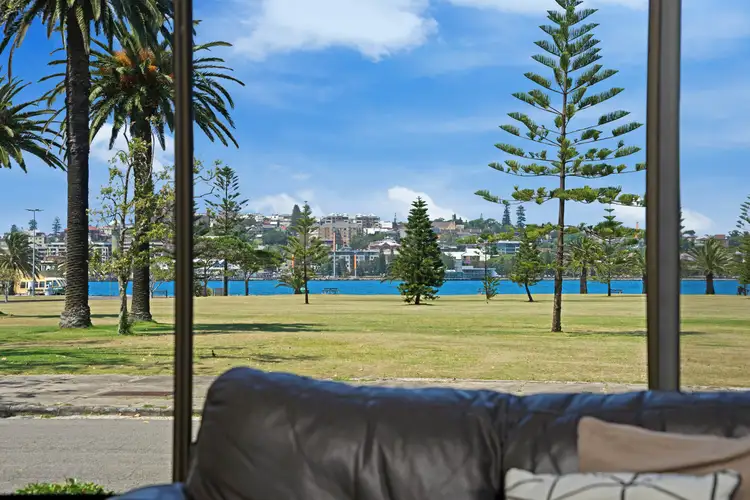 26 Hunter Street, Stockton NSW 2295