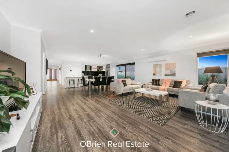 Third view of Homely house listing, 5 Christie Court, Pakenham VIC 3810
