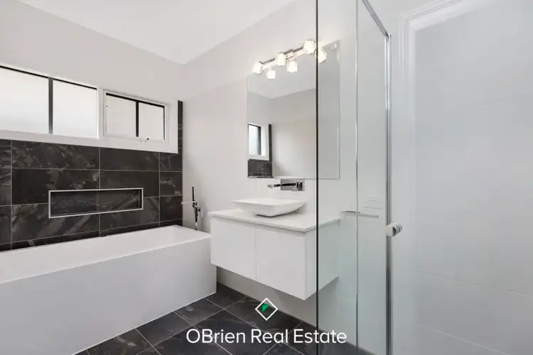 Third view of Homely house listing, 5 Edrington Park Drive, Berwick VIC 3806