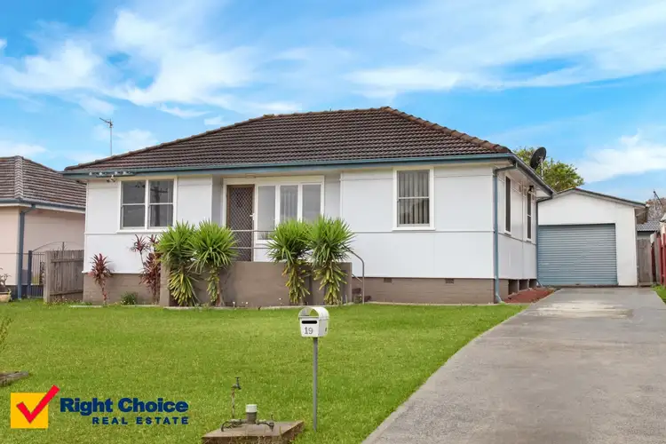 19 Woodfull Street, Warilla NSW 2528