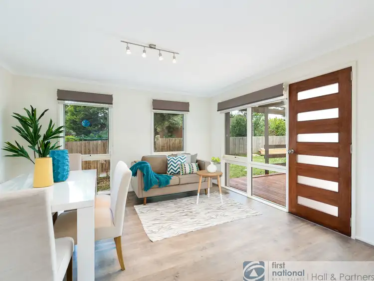 Seventh view of Homely house listing, 11 Heathmere Crescent, Endeavour Hills VIC 3802