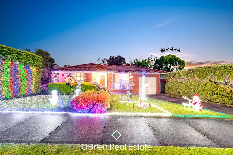 64 Lodge Crescent, Berwick VIC 3806
