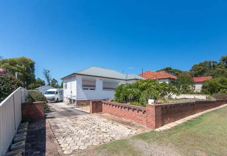 15 Crest Road, Wallsend NSW 2287