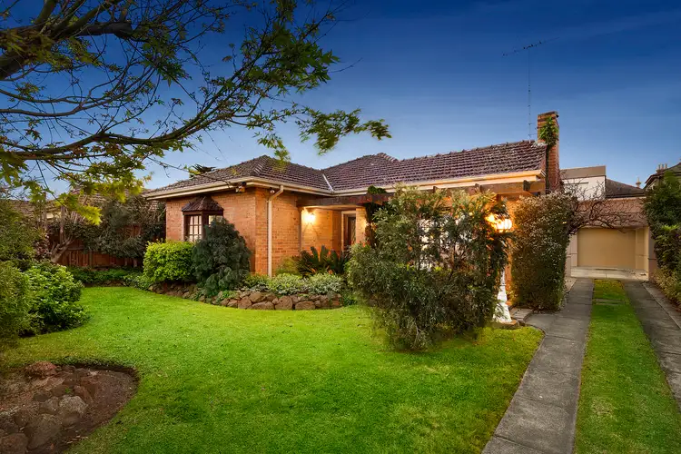 4 Roach Avenue, Aberfeldie VIC 3040
