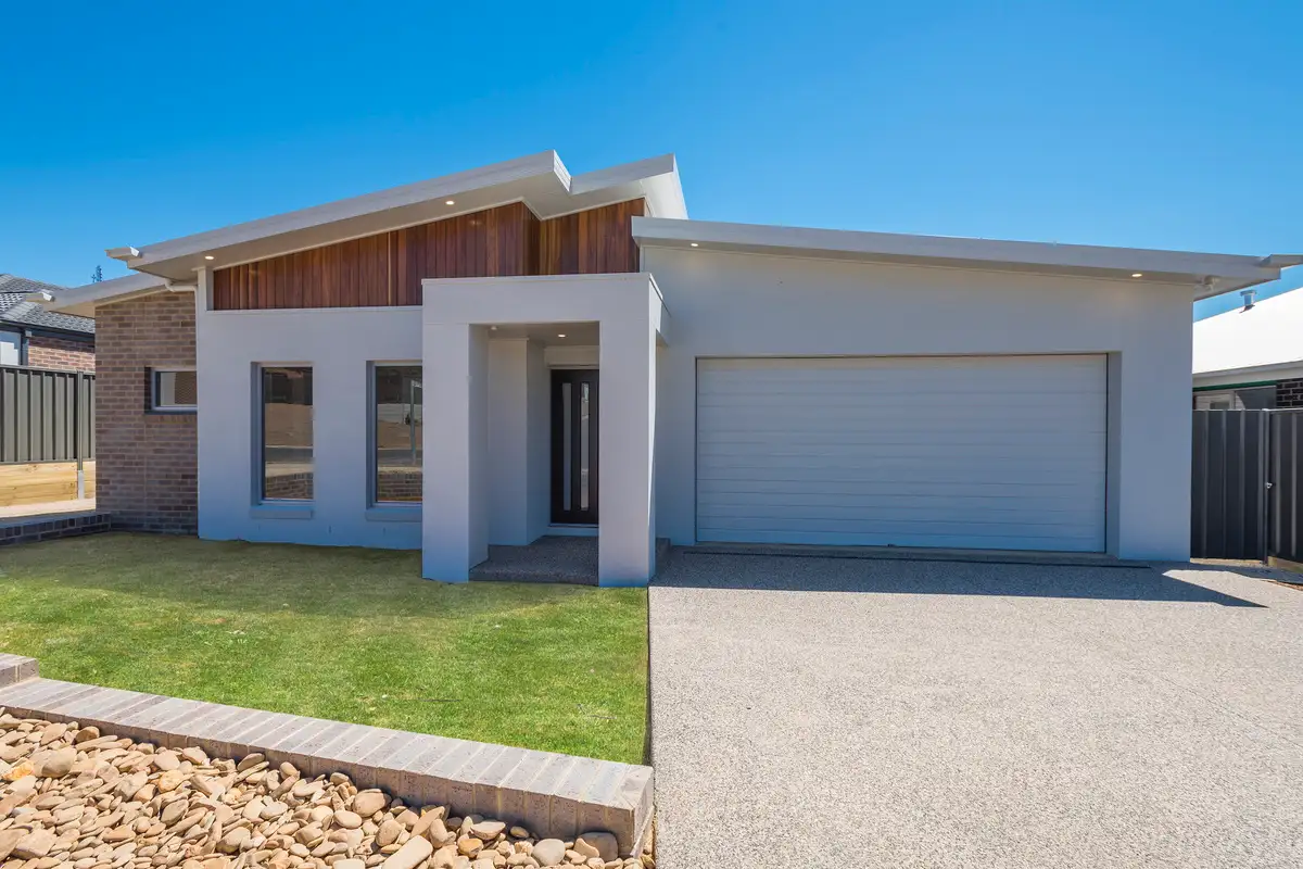 Main view of Homely house listing, 4 Lushington Rise, Mckenzie Hill VIC 3451