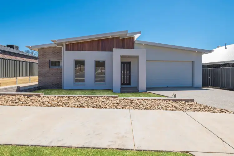 Second view of Homely house listing, 4 Lushington Rise, Mckenzie Hill VIC 3451