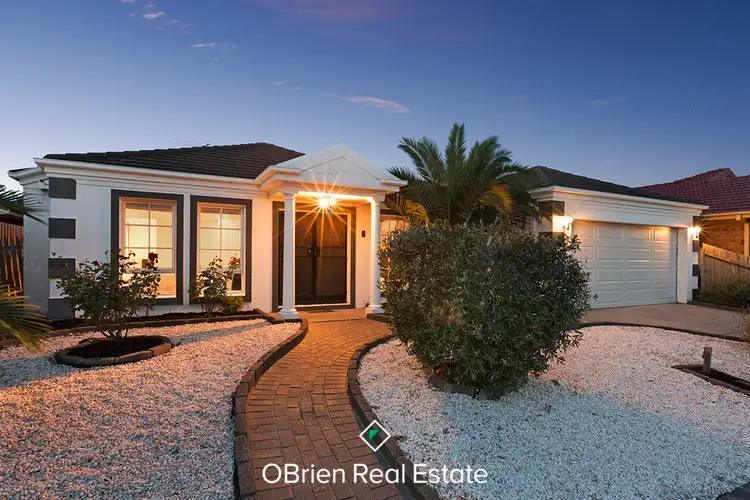 18 Cobblestone Avenue, Narre Warren South VIC 3805