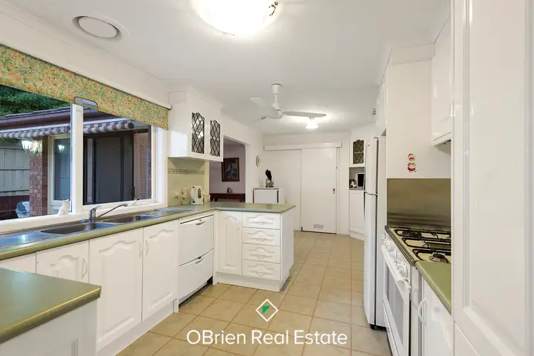 Third view of Homely house listing, 2 Legg Court, Endeavour Hills VIC 3802