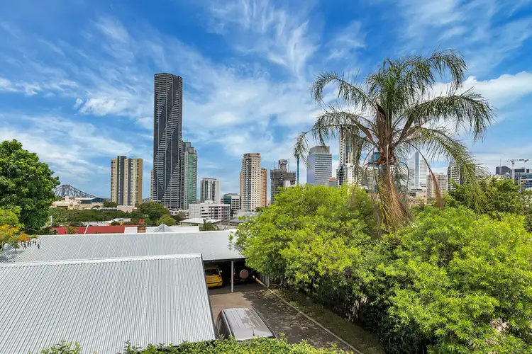 Second view of Homely unit listing, 6/131 St Pauls Terrace, Spring Hill QLD 4000