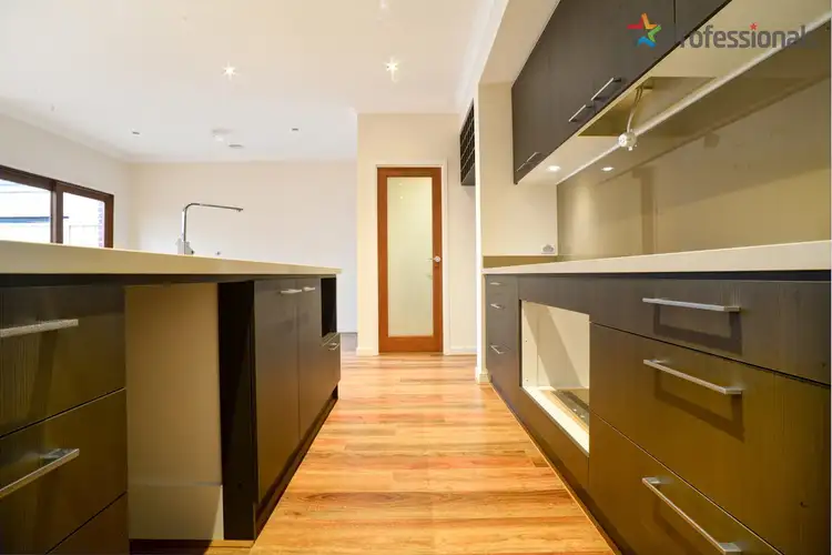 Sixth view of Homely house listing, 31 Carmine Circuit, Burnside VIC 3023