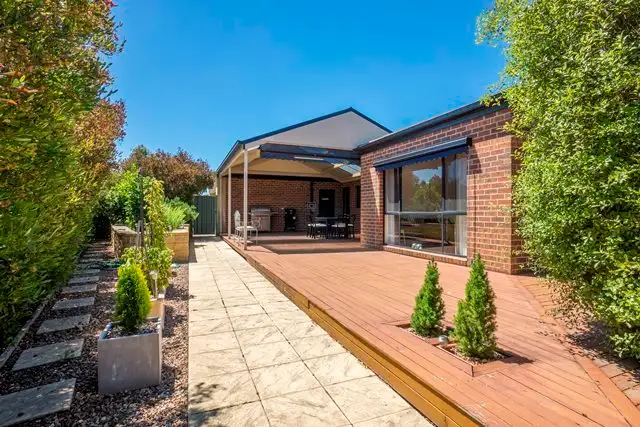 11 Sunline Court, Ballan VIC 3342