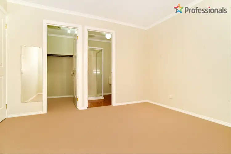 Sixth view of Homely house listing, 4 Woronora Way, Taylors Hill VIC 3037