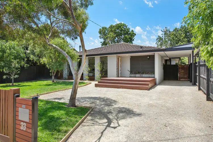 33 Robertson Drive, Mornington VIC 3931