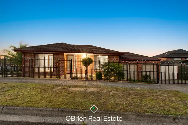 6 Sam Close, Endeavour Hills VIC 3802