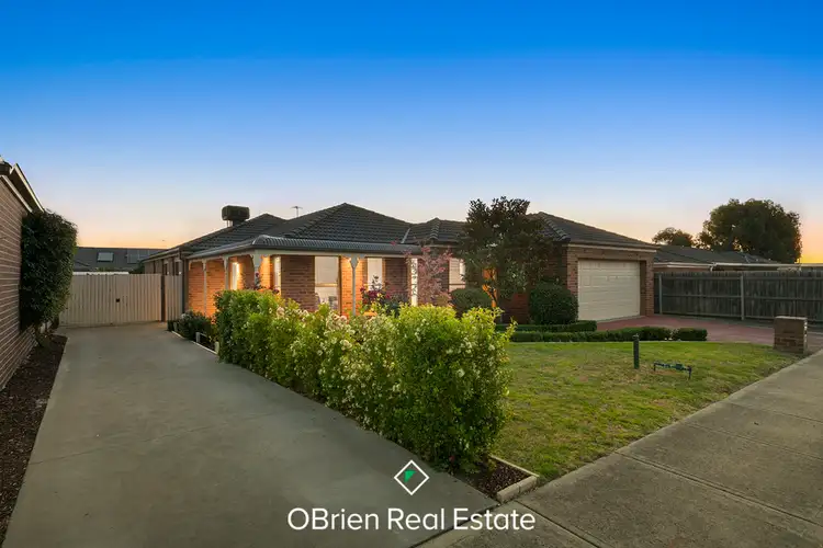 26 Glenbrook Crescent, Lynbrook VIC 3975