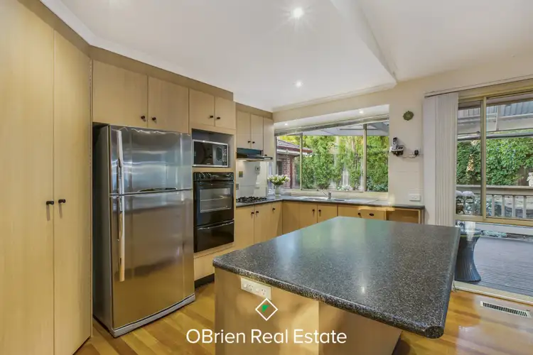 Fifth view of Homely house listing, 8 Tamar Court, Narre Warren North VIC 3804