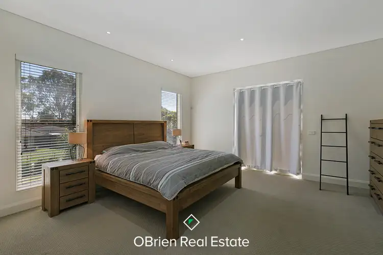Sixth view of Homely house listing, 4 Whiting Court, Skye VIC 3977