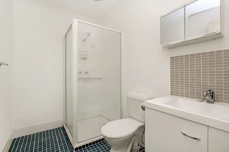 Sixth view of Homely unit listing, 3/1-3 Lakeside Avenue, Reservoir VIC 3073