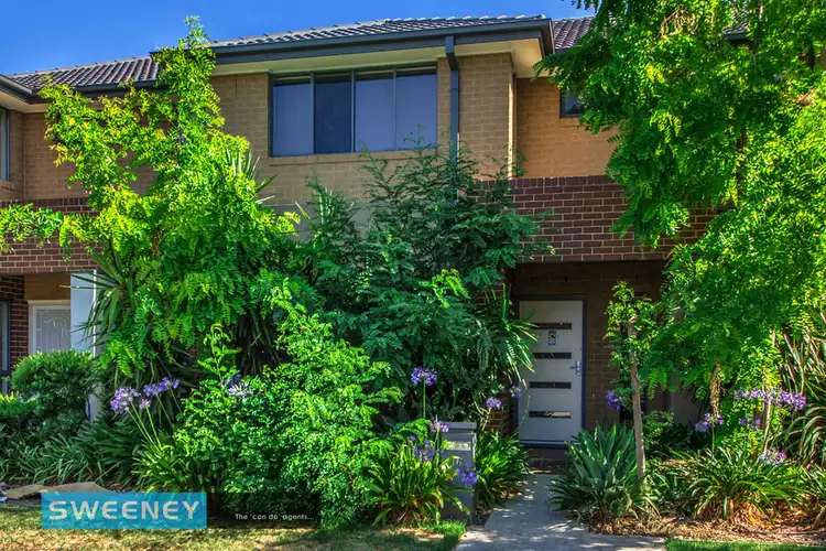16 Parry Drive, Sunshine West VIC 3020