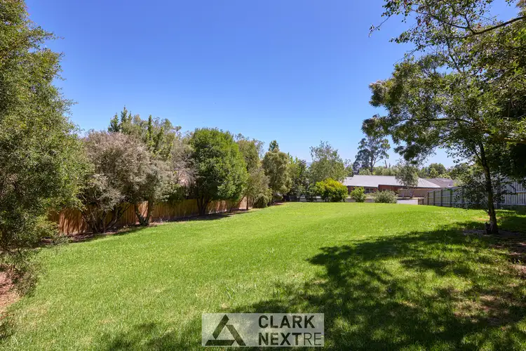 8 Jackson Drive, Drouin VIC 3818