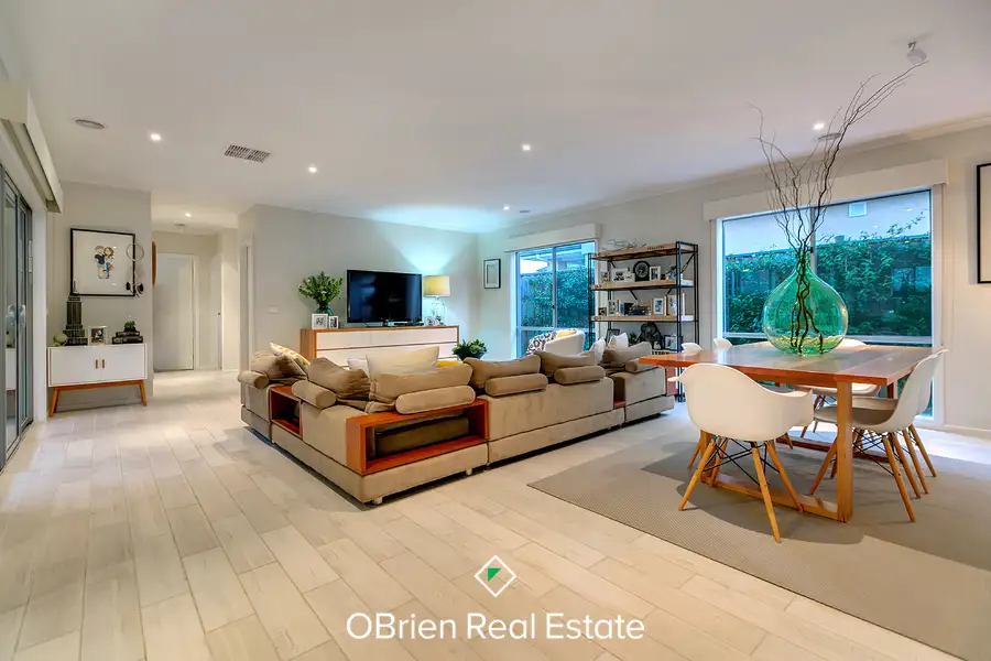 Main view of Homely house listing, 33 Crampton Chase, Sandhurst VIC 3977