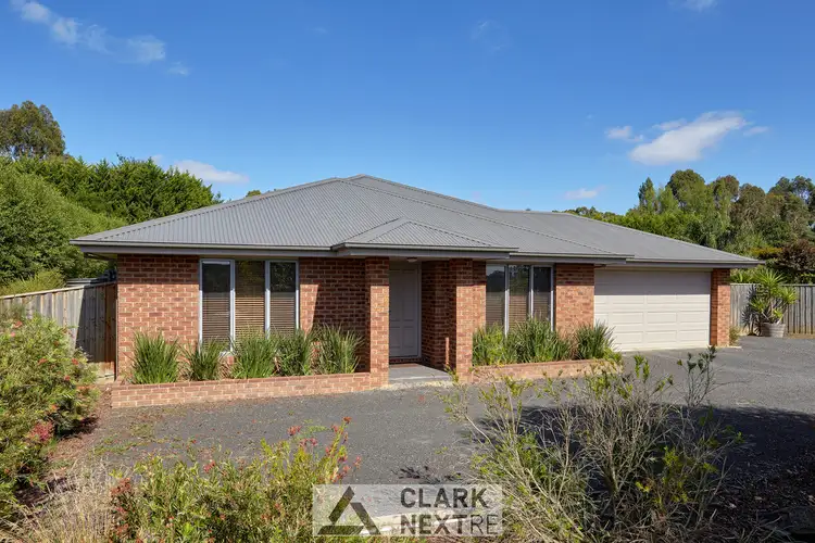 6 Huntingdon Court, Drouin VIC 3818