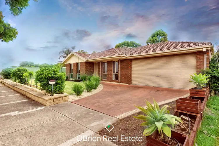 91 Scotsdale Drive, Cranbourne East VIC 3977