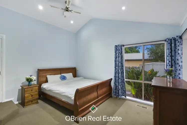 Fifth view of Homely house listing, 2 Bittern Drive, Endeavour Hills VIC 3802