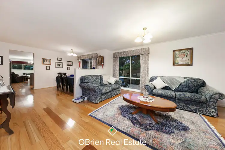 Fourth view of Homely house listing, 18 Kirkham Court, Berwick VIC 3806