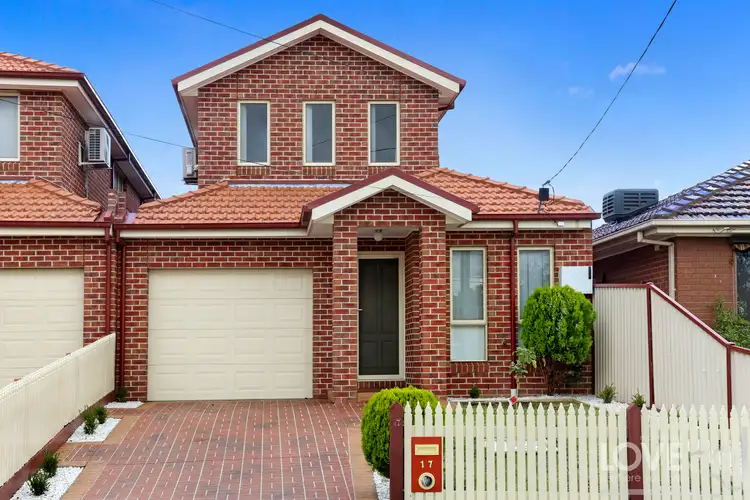 Main view of Homely townhouse listing, 17 Kent Road, Lalor VIC 3075