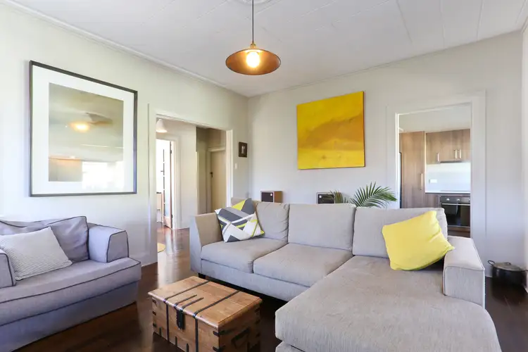 33 Hilltop Avenue, Devonport TAS 7310