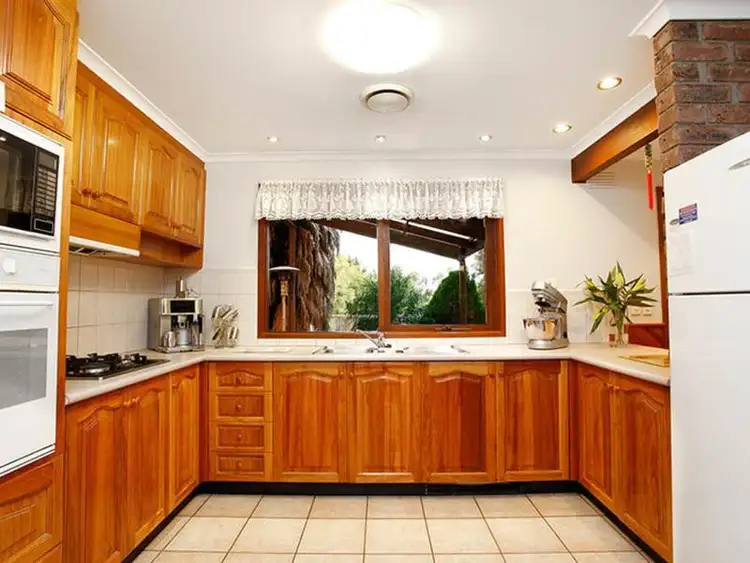 Fifth view of Homely house listing, 27 Vista Court, Somerville VIC 3912