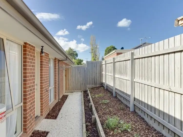 Second view of Homely unit listing, 2/17 Raymond Street, Somerville VIC 3912