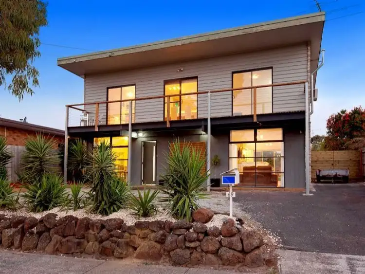 69 Eramosa Road East, Somerville VIC 3912