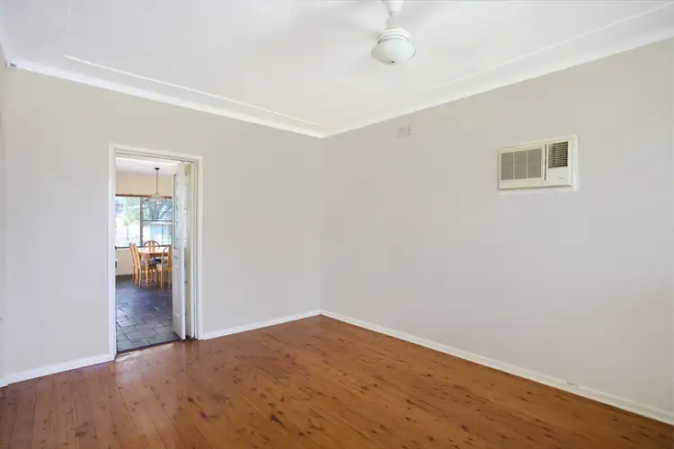 Third view of Homely house listing, 5 Essex Street, Berkeley NSW 2506