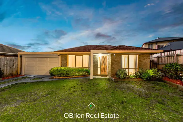 22 Denham Crescent, Cranbourne North VIC 3977