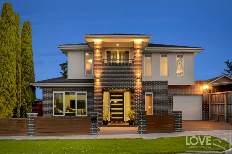 2A Kyneton Avenue, Reservoir VIC 3073