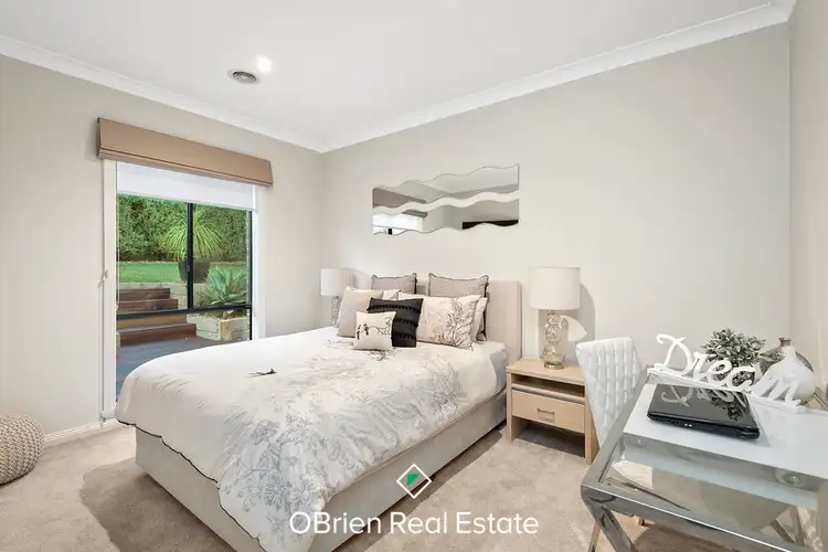 Sixth view of Homely house listing, 10 Temple Wood Court, Berwick VIC 3806