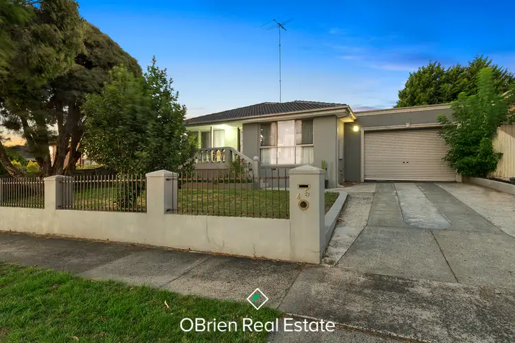 45 Gleneagles Drive, Endeavour Hills VIC 3802