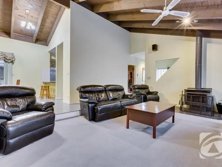 Second view of Homely house listing, 7 Van Court, Melton West VIC 3337