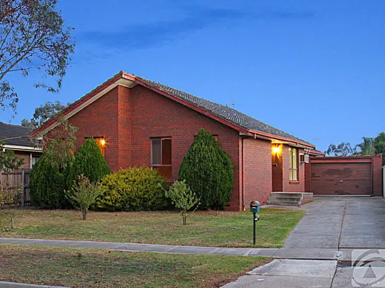25 Aldershot Drive, Keilor Downs VIC 3038