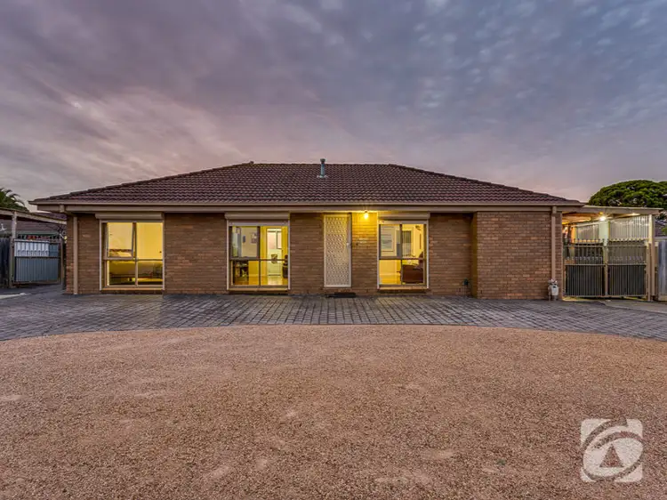 13 Lionheart Avenue, Taylors Lakes VIC 3038