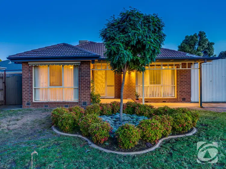 10 Medina Road, Keilor Downs VIC 3038