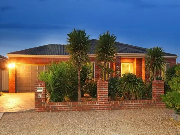 7 Nevis Place, Taylors Hill VIC 3037