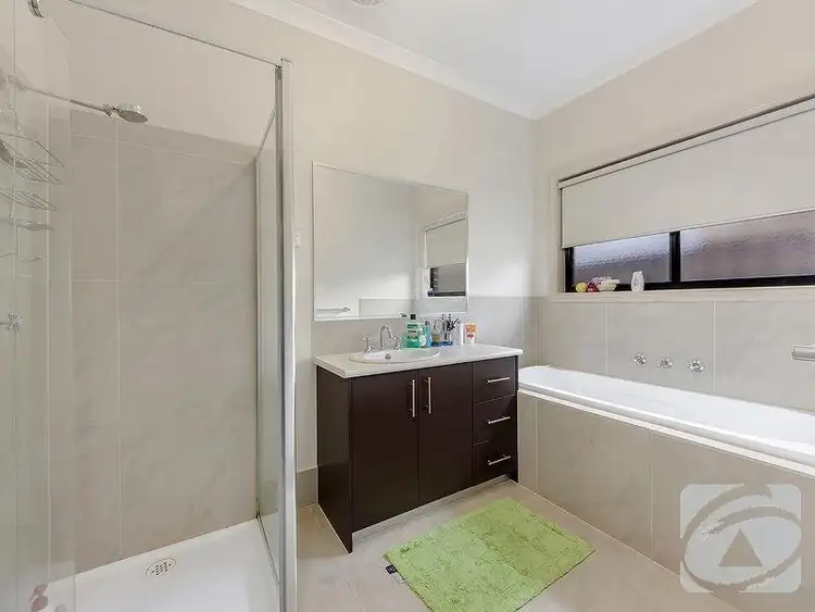 Fifth view of Homely unit listing, 1/7 Katrina Drive, Burnside Heights VIC 3023